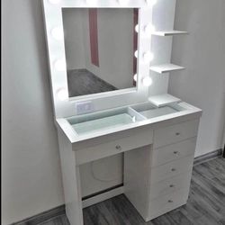 Hollywood Small Vanity