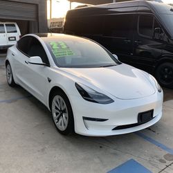 2023 Tesla Model 3 Long Range – Full Self-Driving | Low Miles