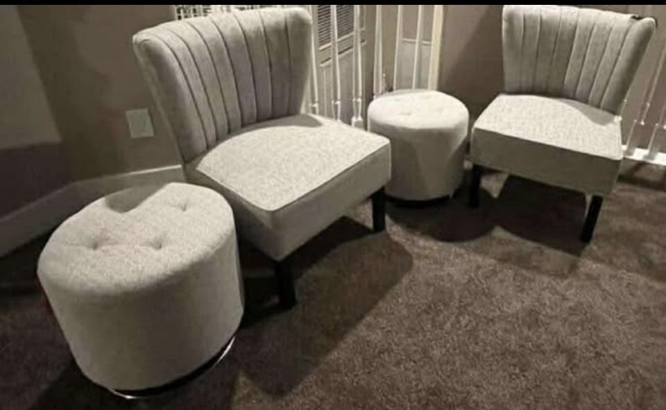 2 Accent Chairs and 2 Ottomans - brand new