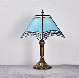 New in the box Orinova Tiffany Table Lamp Stained Glass Bedside Lampshade for Living Room Bedroom Traditional Desk Light (E418)