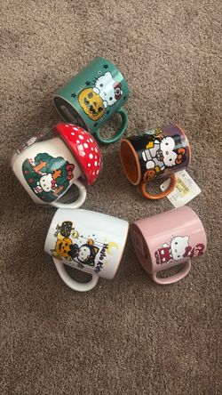 Hello Kitty Mugs 