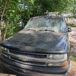 2004 Chevy Tahoe Part Out