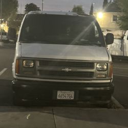 Chevrolet Express Commercial 2002