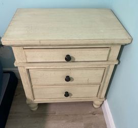 Bedroom set