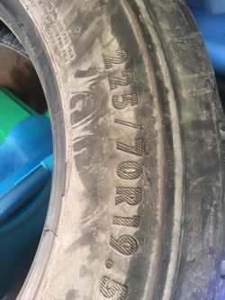 Tires 225 70r19’5