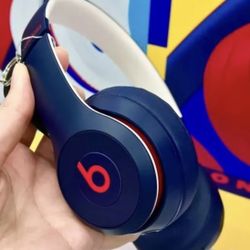 USED BEATS Headphones Bluetooth in Good Condition With Box Like New  Beats Solo3 By Dr Dre