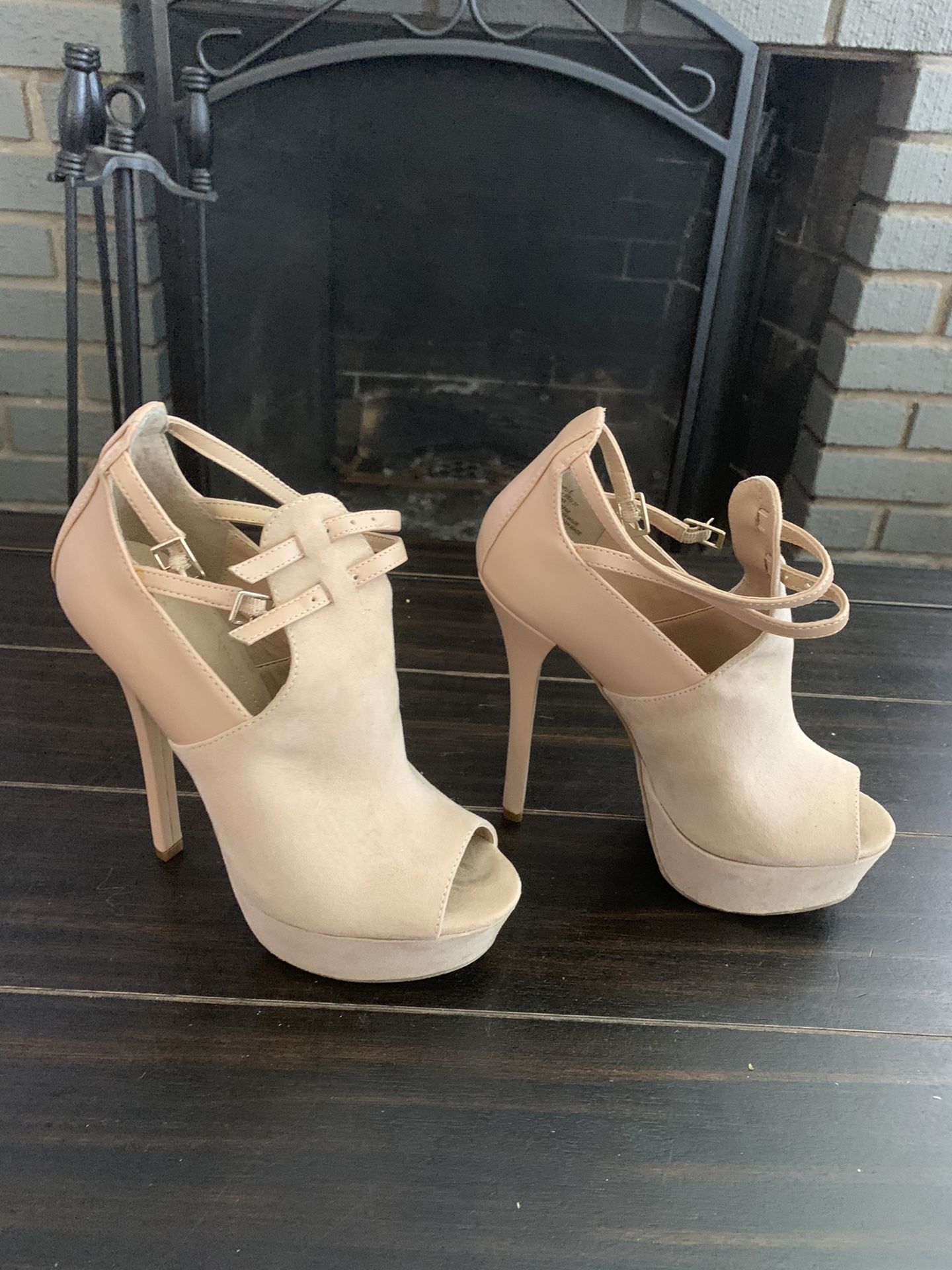 Women’s Shoes Size 6.5
