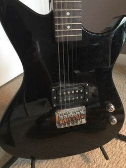 Solid body electric guitar