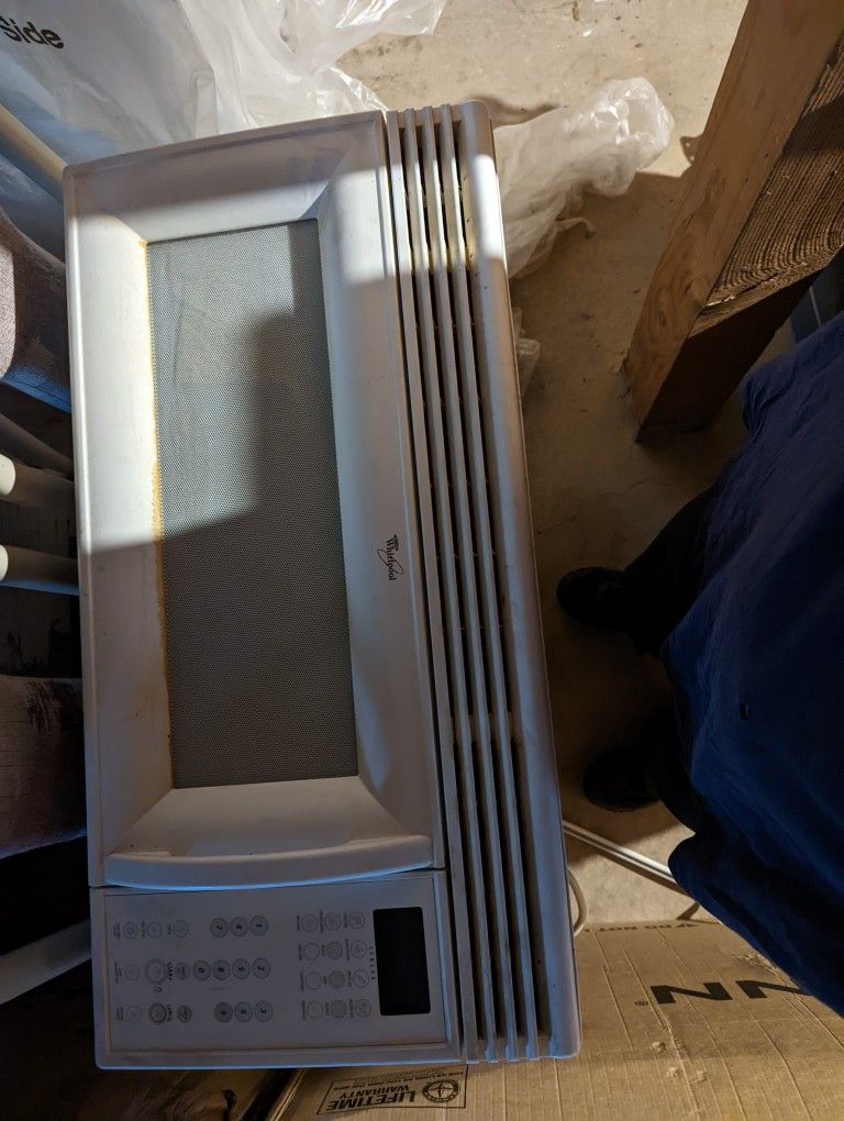 Stove And Microwave