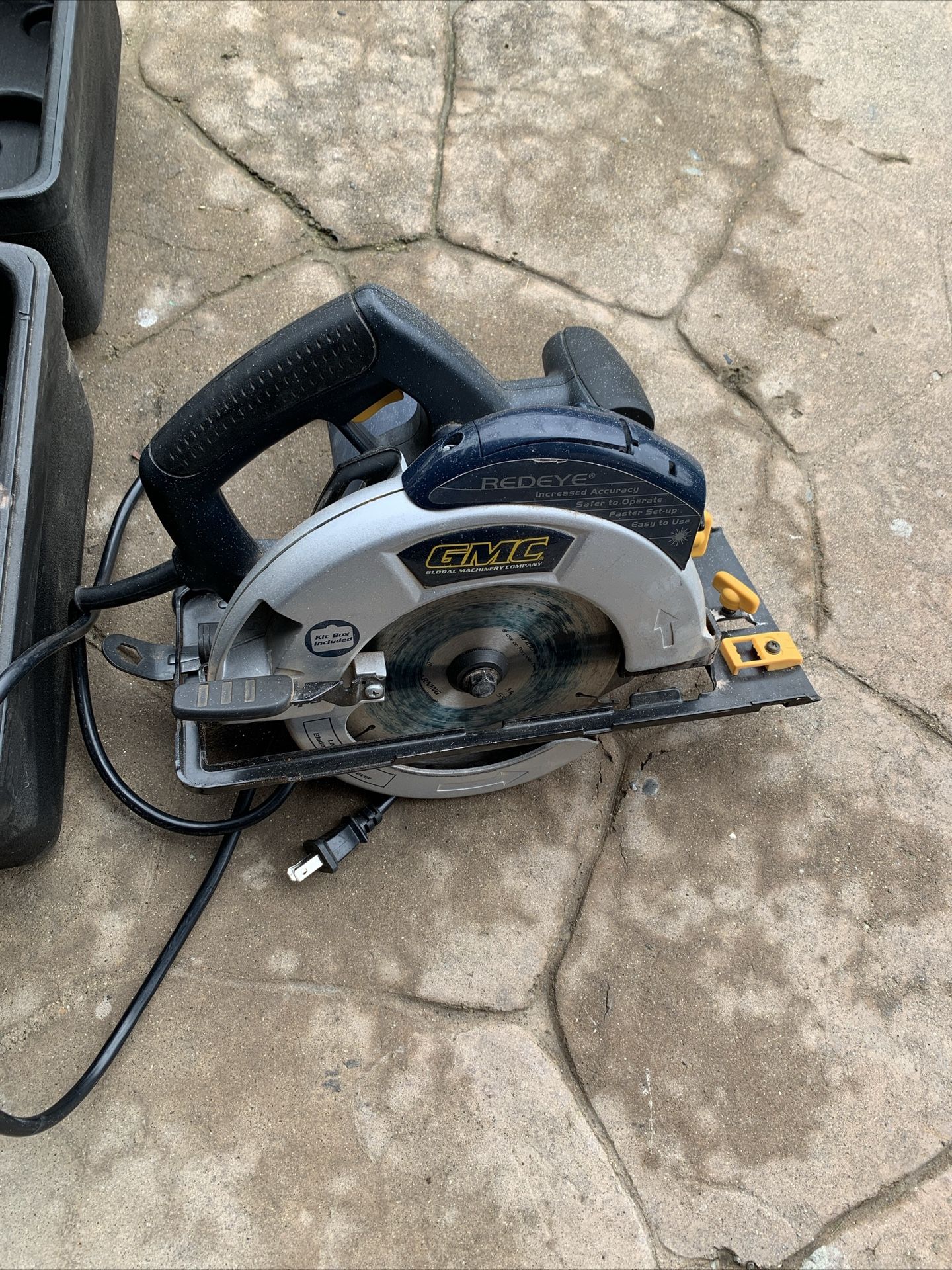 GMC R13UL 7-1/4" Red Eye Laser Guided Circular Saw 13 Amp