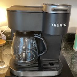 Coffee Maker With Carafe and Single -Serve Option. Pod Drawer Included.  