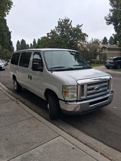 2011 Ford E-350