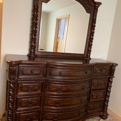 Queen size Bedrooms Set 