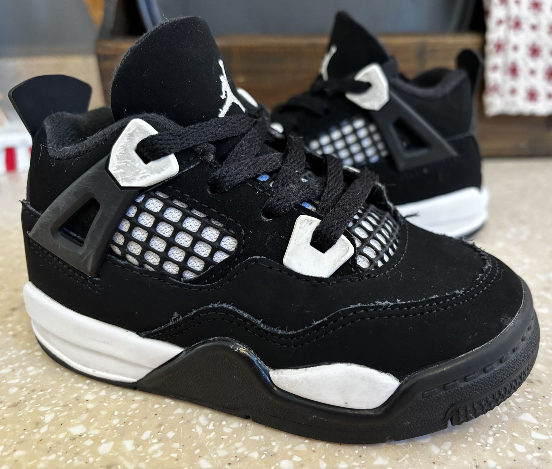 Nike Air Jordan 4 TODDLER Size 9C
