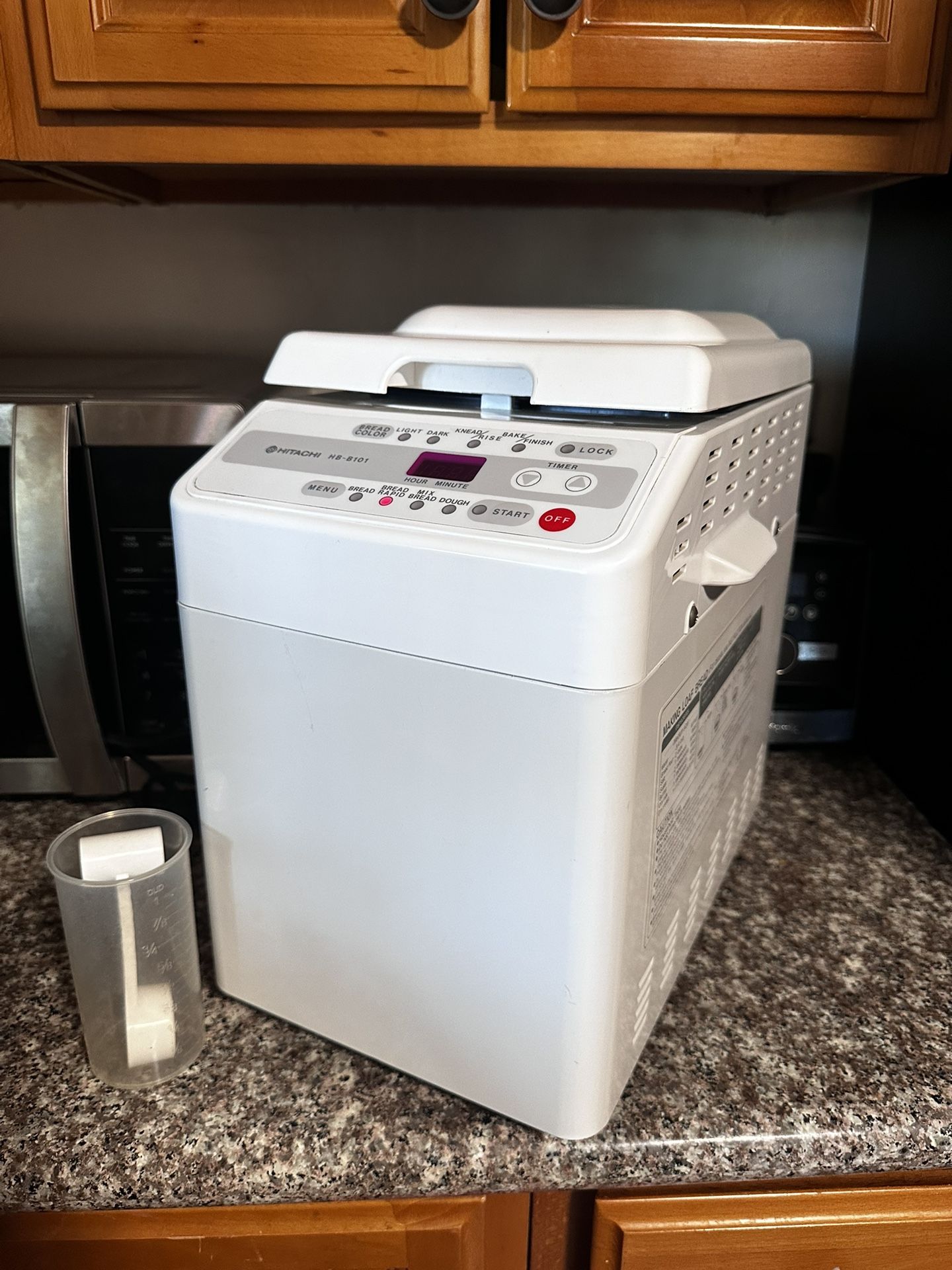 Hitachi Model HB-B101 Bread Maker Making Machine - 2lb Capacity