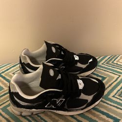 Size 8.5 New Balance 