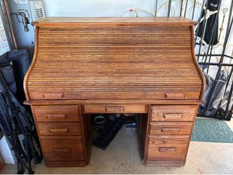 Roll top desk