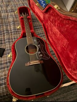 Gibson J45- 50’s Ebony