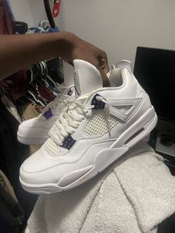 Jordan 4 Metallic Purple