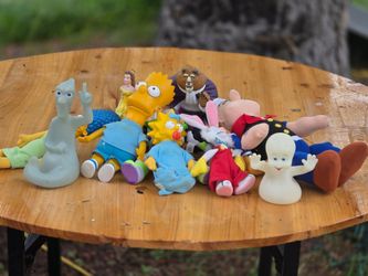Toy bundle Simpsons casper buzz light hear