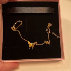 Brand New Sterling Silver Gold Plated M Initial Anklet For Sale.. 
