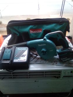 Makita Blower And Charger