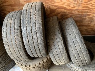 Tire 255/75/R17good condición