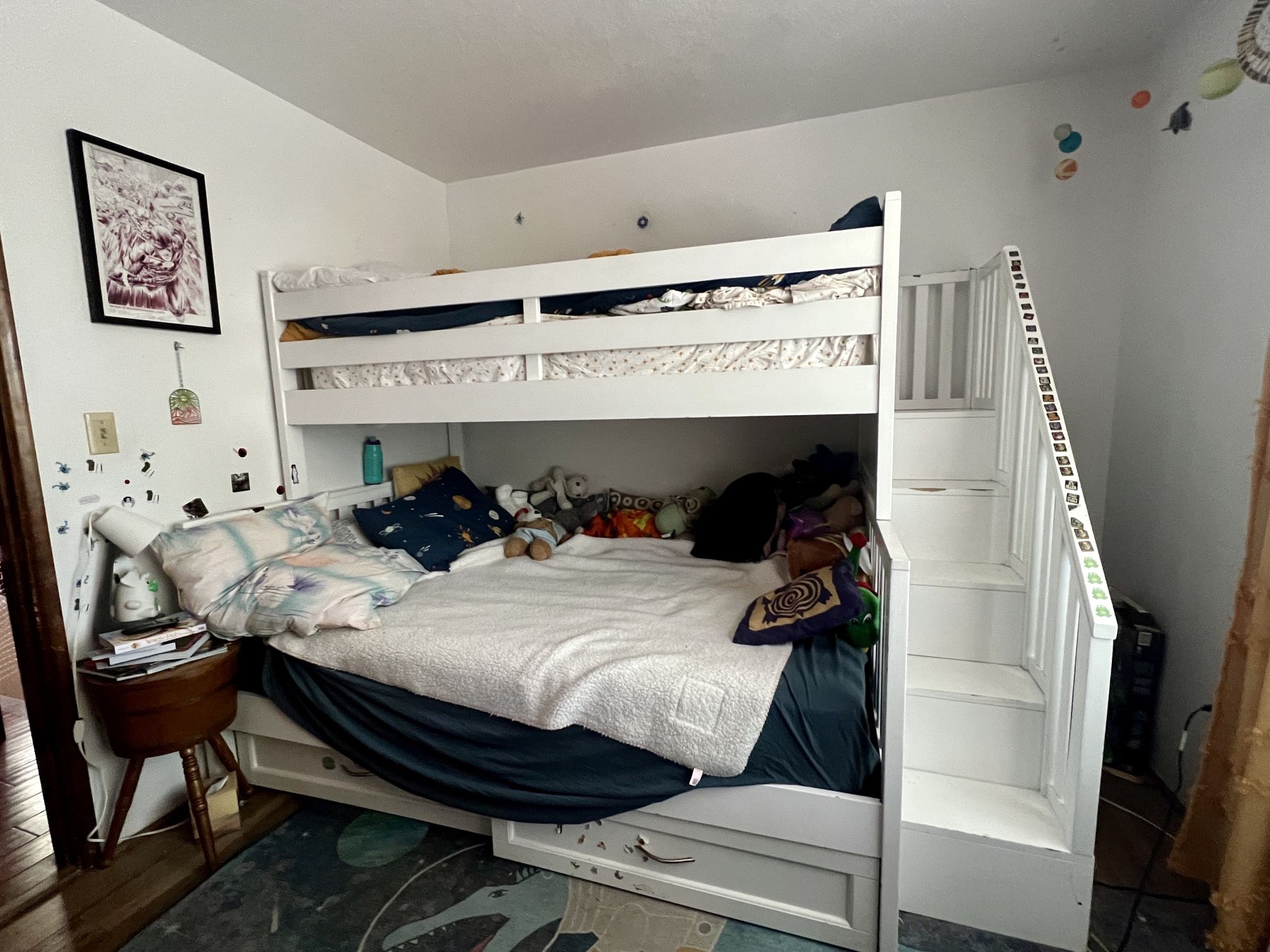 Twin / full Bunk Bed (Costco)