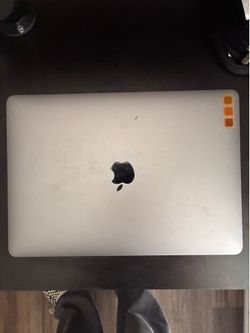 2021 Mac book pro w Touch Bar
