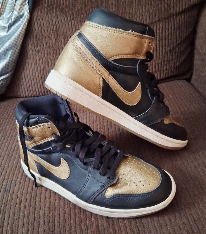 Nike Air Jordan 1 Retro Og High Top Black And Gold