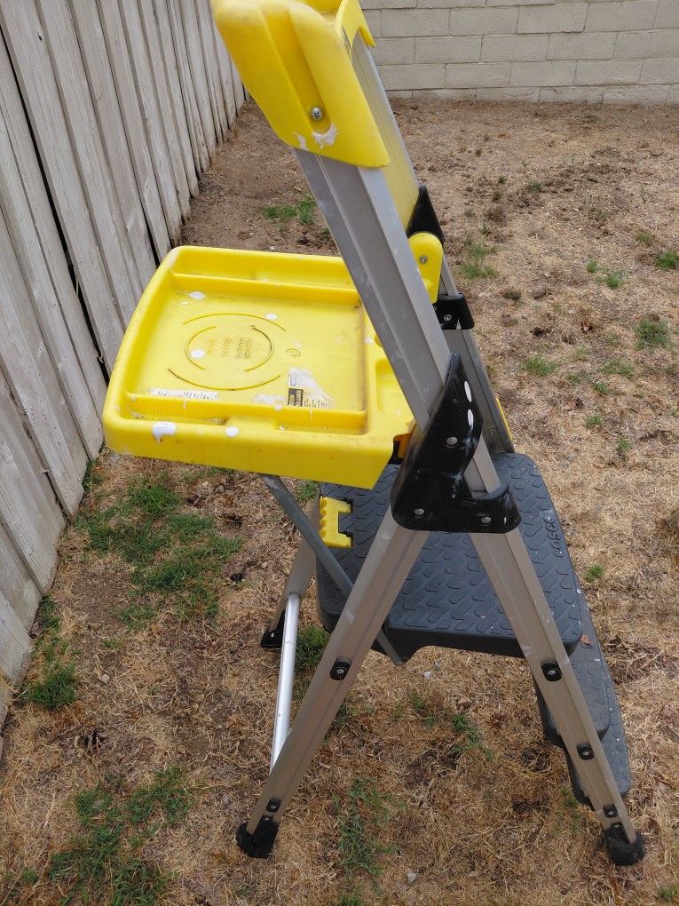 Foldable 5ft Step Ladder