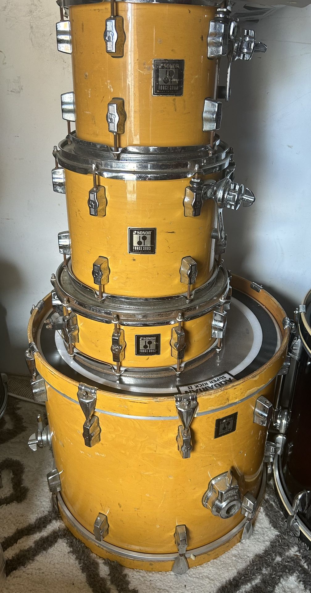Drums- Sonor Force 3003. $ 200