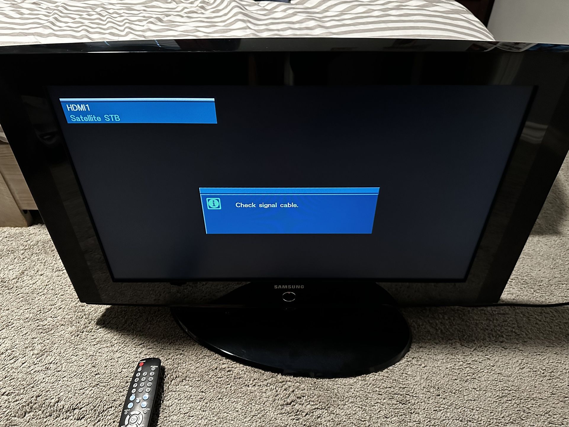 32” inch samsung flatscreen Tv