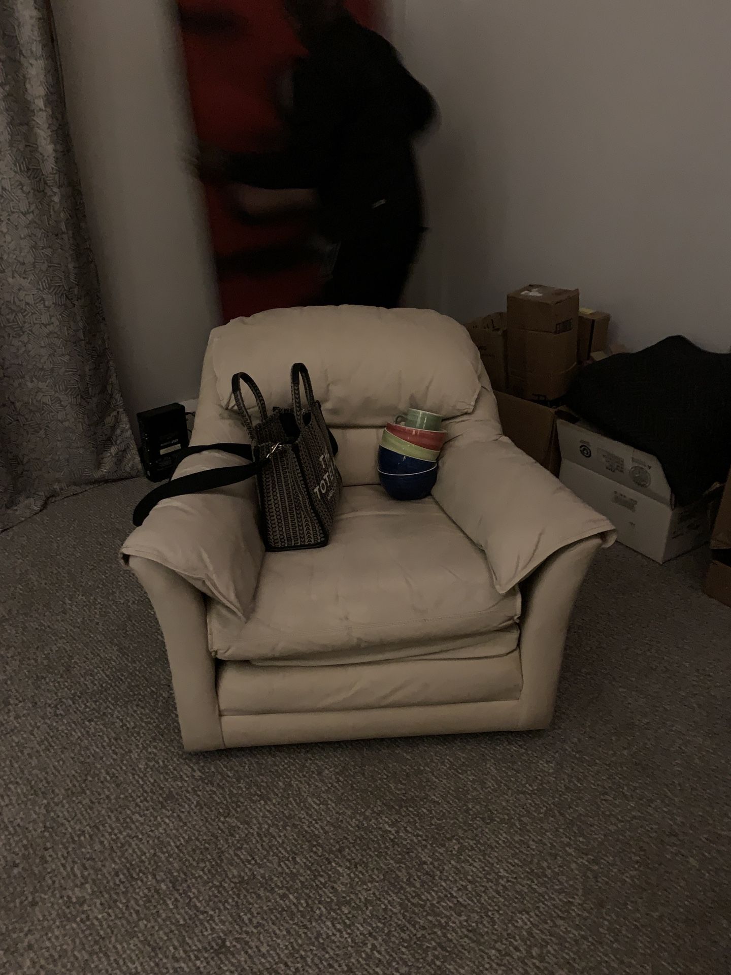 Authentic Italian white Leather Lounge Chair