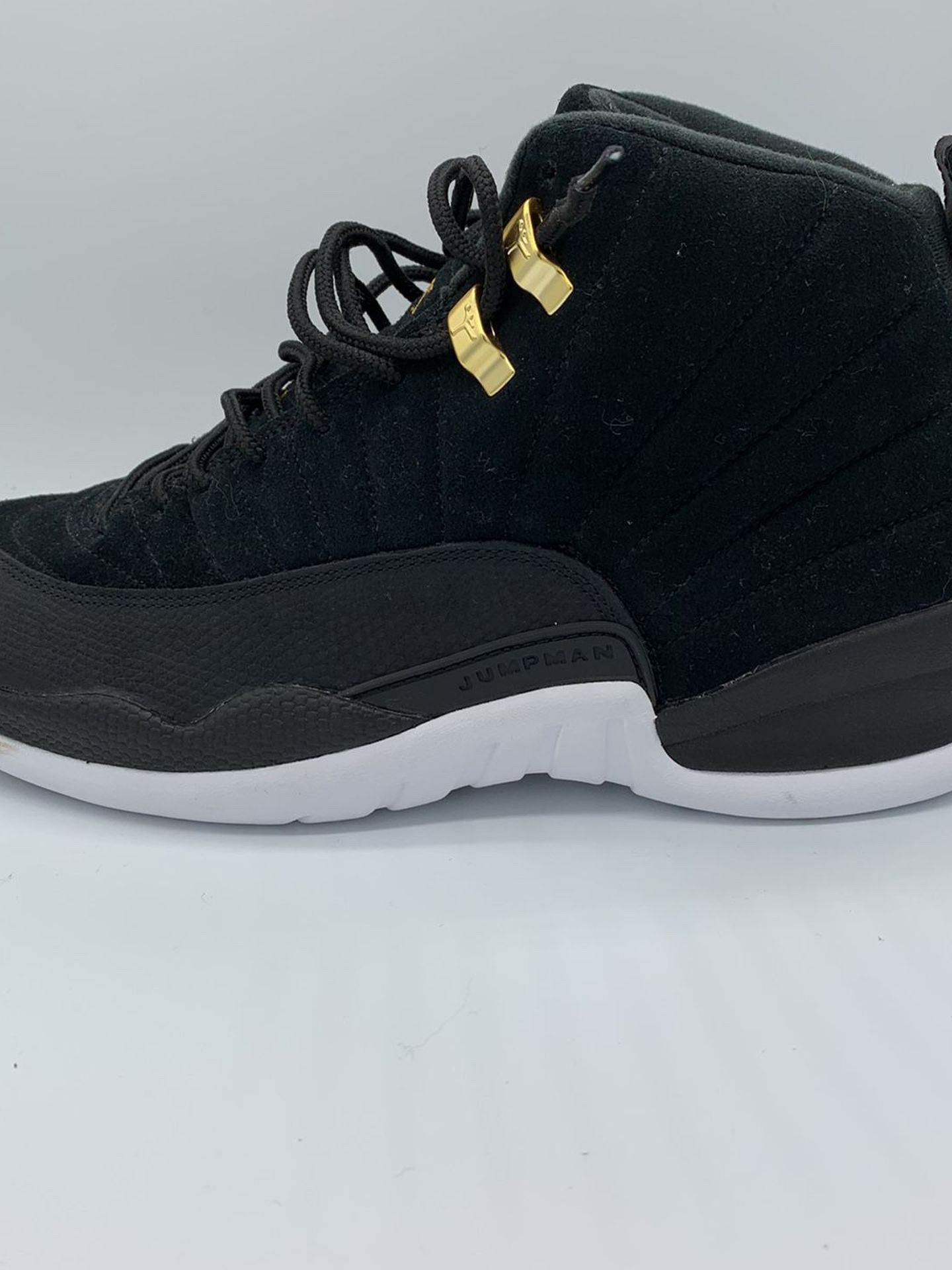 Jordan 12 reverse taxi size 10.5