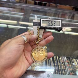 Centenario with chain
