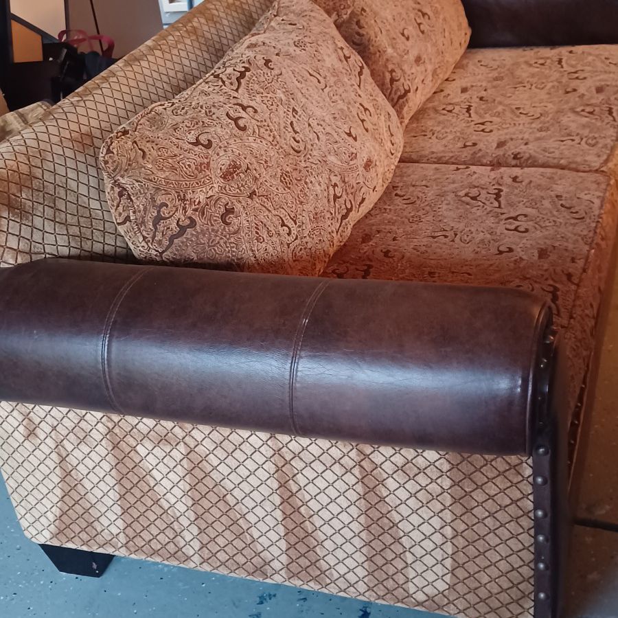 High-End "Soft" Cushion Sofa
