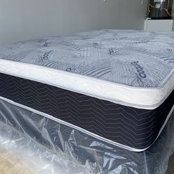 Queen Euro Bamboo Pillow Top!•~~~•