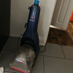 Bissell Carpet Cleaner 