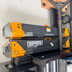 Sawhorse/jobsite table