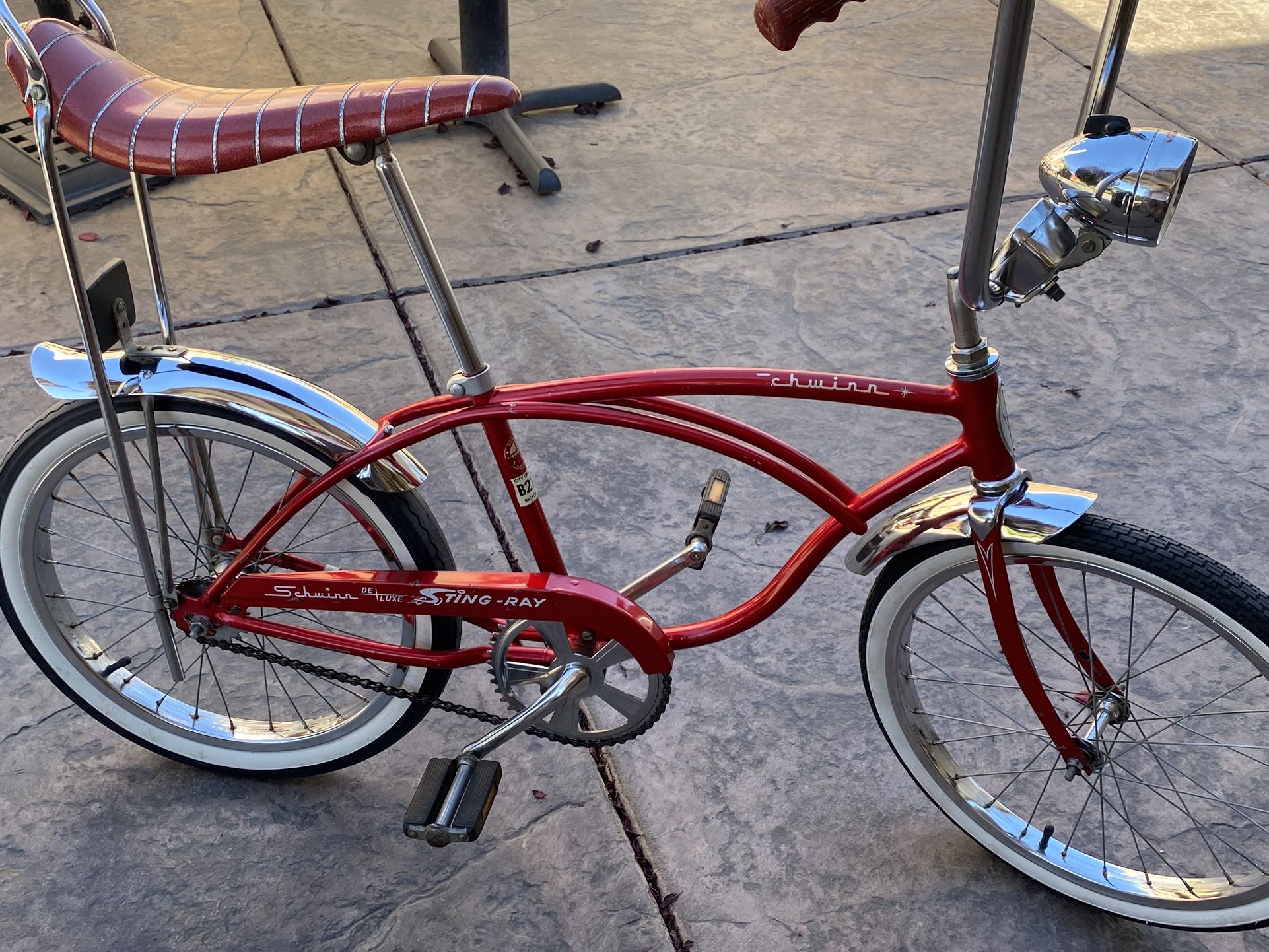 1973 Deluxe Schwinn Stingray for Sale in Modesto, CA - OfferUp