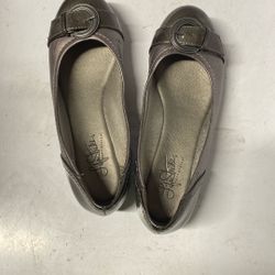 Women’s Life Stride Flat Dress Shoes Size 6