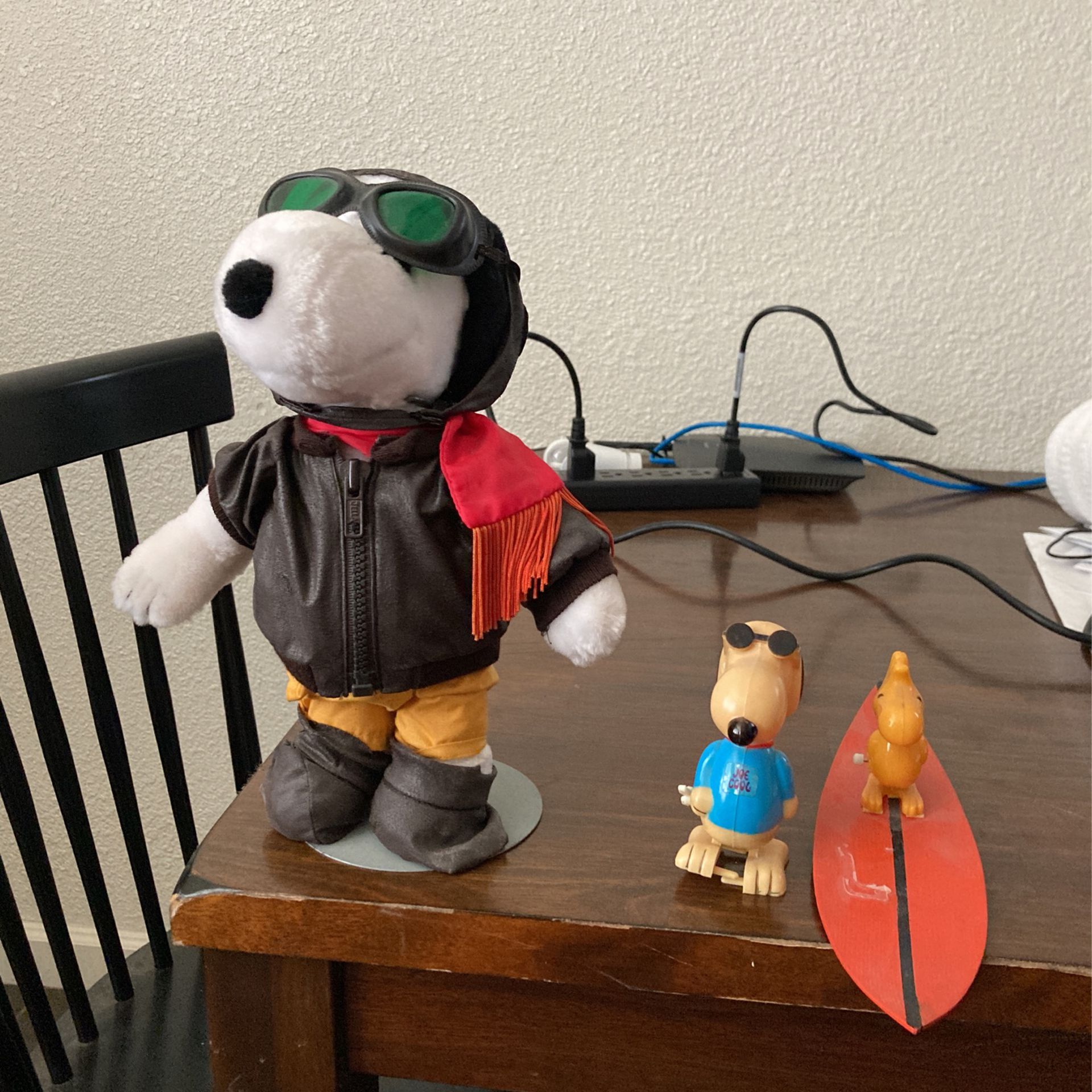 Vintage Aviator Snoopy w/ other Snoopy Toys Collectibles