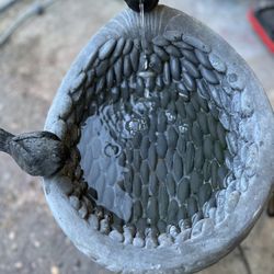 Bird Bath/ Fountain 