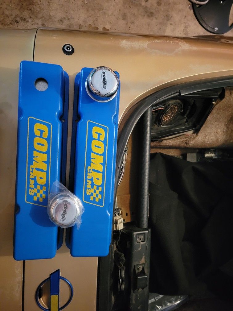 Comp Cam Valve Covers For 350 V8