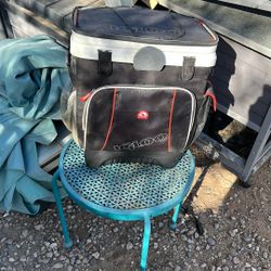 Small Igloo Ice Chest On Wheels 18 Inches High By 16 Inches Long And 13 Inches Wide