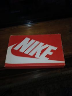 Nike shoes size 8