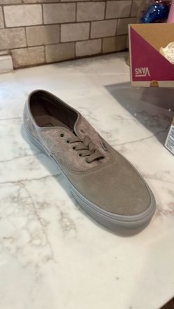 Men’s Vans shoes. Size 10