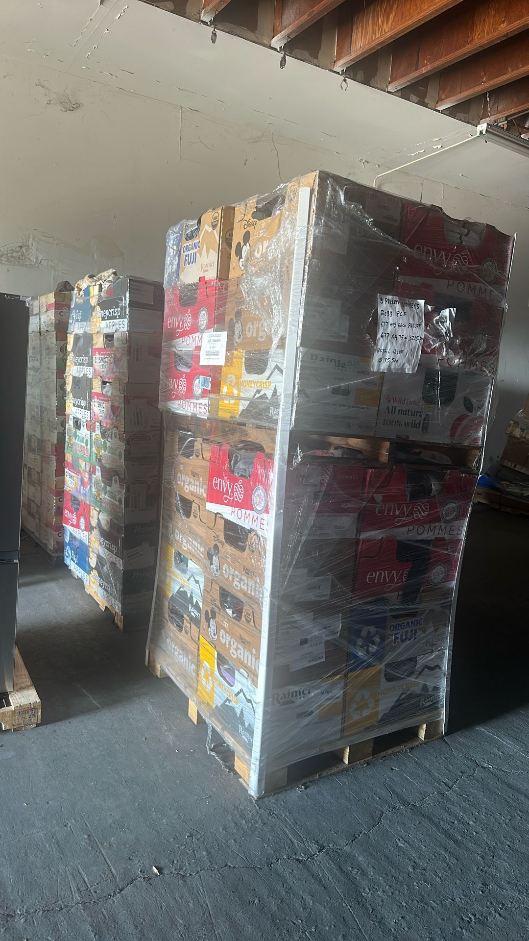 Women’s Clothing - Costco Pallets