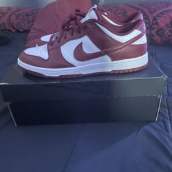 Nike Dunk Low Red